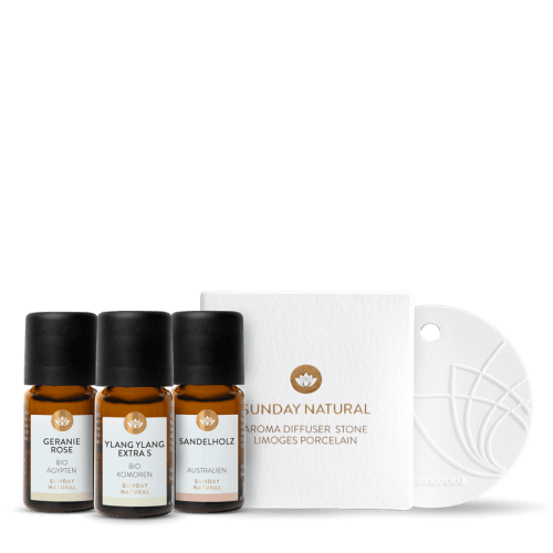 Heart Glow Aroma Set: Diffuser Pendant & Essential Oils