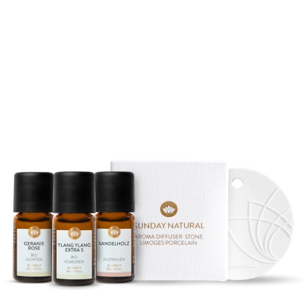 Heart Glow Aroma Set: Diffuser Pendant & Essential Oils